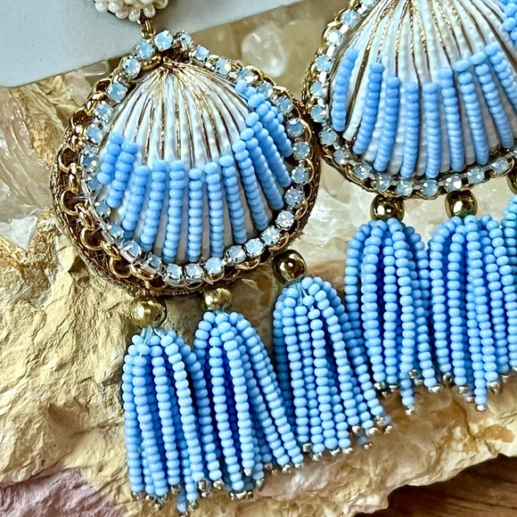 🌺🎉HP🎉🌺 NWT Deepa Gurnani Luxe Beaded Crystal Seashell Chandeliers - Picture 10 of 15